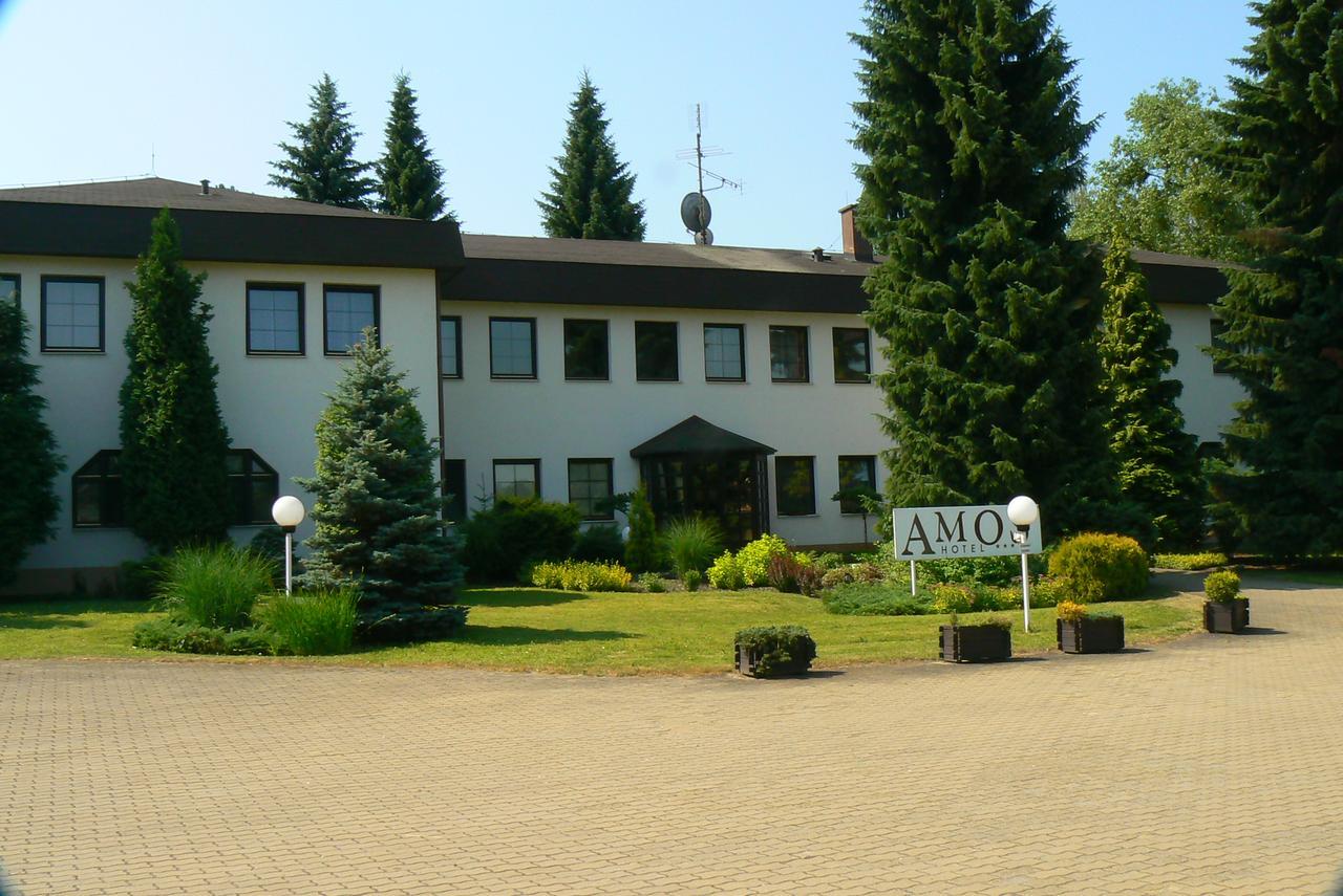 Hotel Amos Fulnek Bagian luar foto